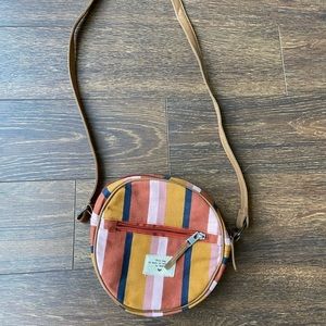 Roxy cross body purse